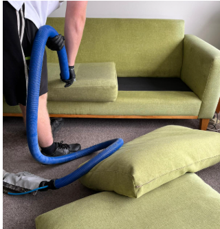 Commercial carpet cleaning service